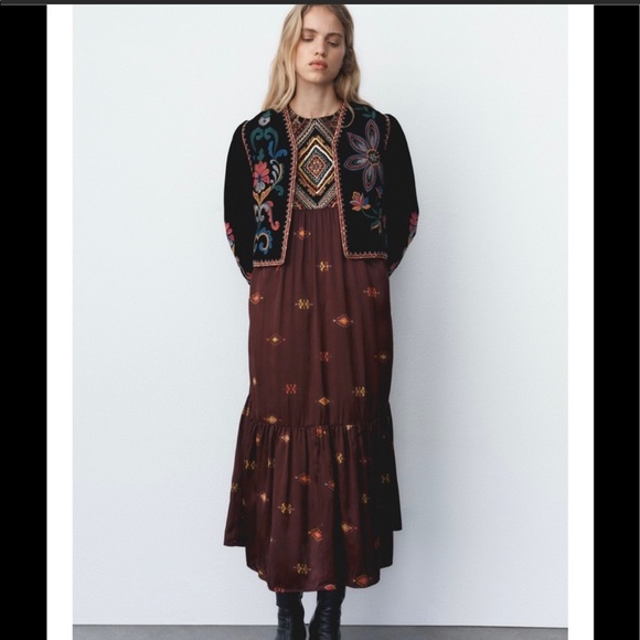 LAST βπΌ ZARA NWT EMBROIDERED VELVET BLAZER π₯ - Picture 5 of 14